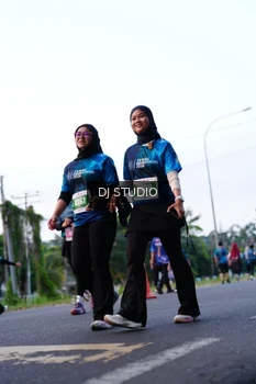 Runner Photo 4859091