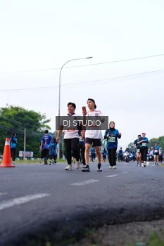Runner Photo 4859106