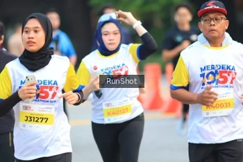 Runner Photo 4859111