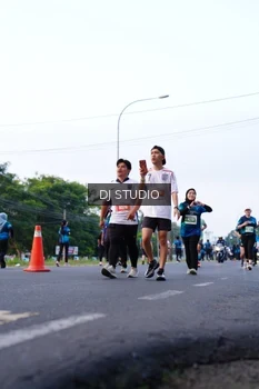 Runner Photo 4859152