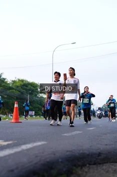 Runner Photo 4859153