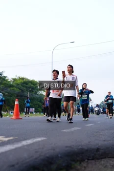 Runner Photo 4859158