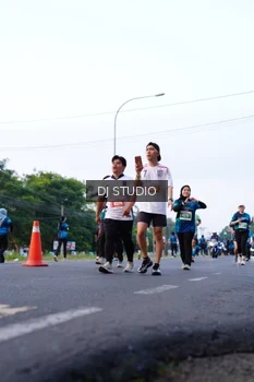 Runner Photo 4859165