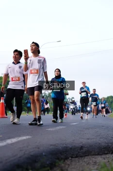 Runner Photo 4859189