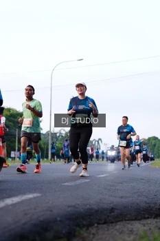 Runner Photo 4859236