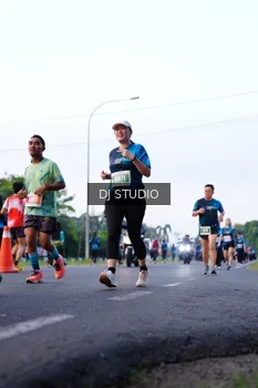 Runner Photo 4859244