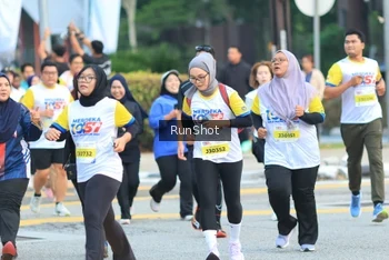 Runner Photo 4859312