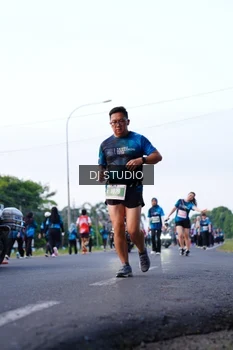 Runner Photo 4859315