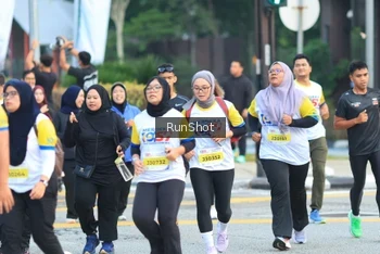 Runner Photo 4859344