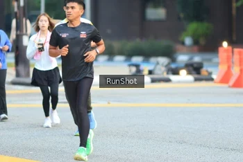 Runner Photo 4859353