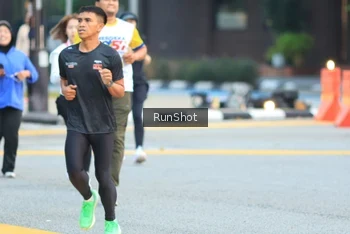 Runner Photo 4859365