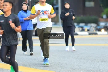 Runner Photo 4859379
