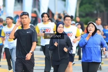 Runner Photo 4859449