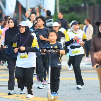 Runner Photo 4859497