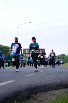 Runner Photo 4859546