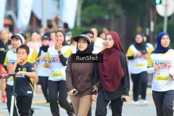 Runner Photo 4859549