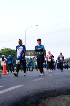 Runner Photo 4859565