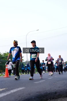 Runner Photo 4859591