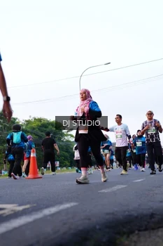 Runner Photo 4859621