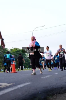 Runner Photo 4859624