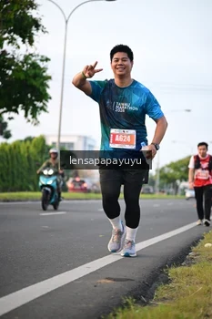 Runner Photo 4859659