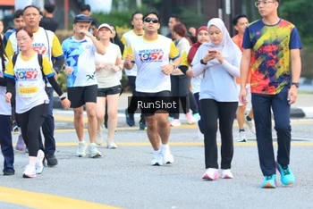 Runner Photo 4859663