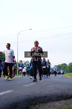 Runner Photo 4859674