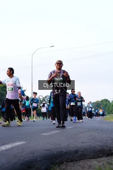 Runner Photo 4859681