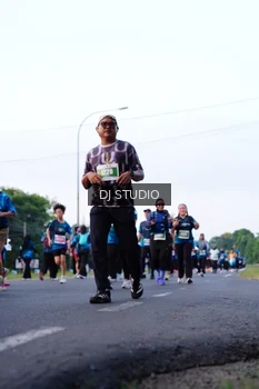 Runner Photo 4859735
