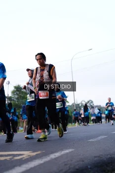 Runner Photo 4859862