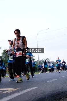 Runner Photo 4859868