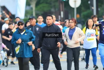 Runner Photo 4859876