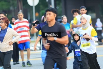Runner Photo 4859884