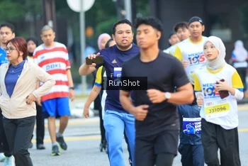 Runner Photo 4859955