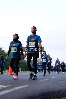 Runner Photo 4860015