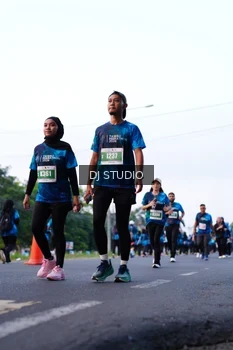 Runner Photo 4860018