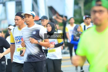 Runner Photo 4860022