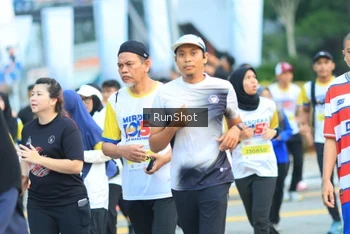 Runner Photo 4860023