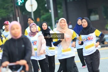 Runner Photo 4860032