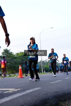 Runner Photo 4860033