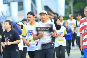 Runner Photo 4860042