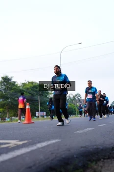Runner Photo 4860058