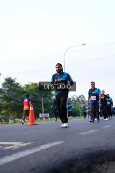 Runner Photo 4860071