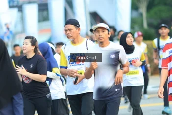 Runner Photo 4860086