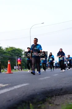 Runner Photo 4860114
