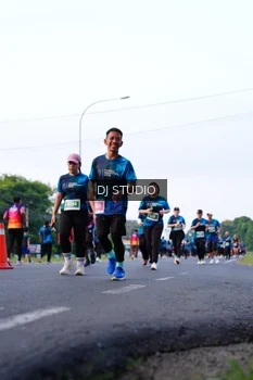 Runner Photo 4860276
