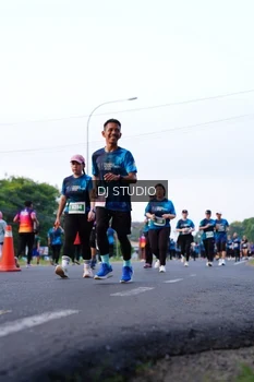 Runner Photo 4860281