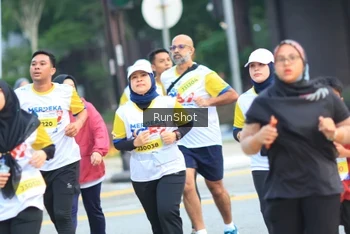 Runner Photo 4860285