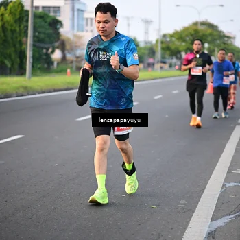 Runner Photo 4860315