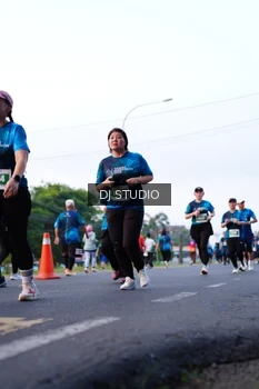 Runner Photo 4860337